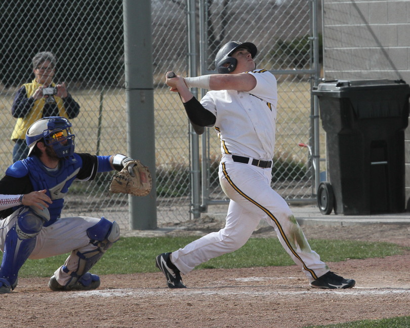 Oscar Perez' grand slam lifts Cougars to game two win over McCook