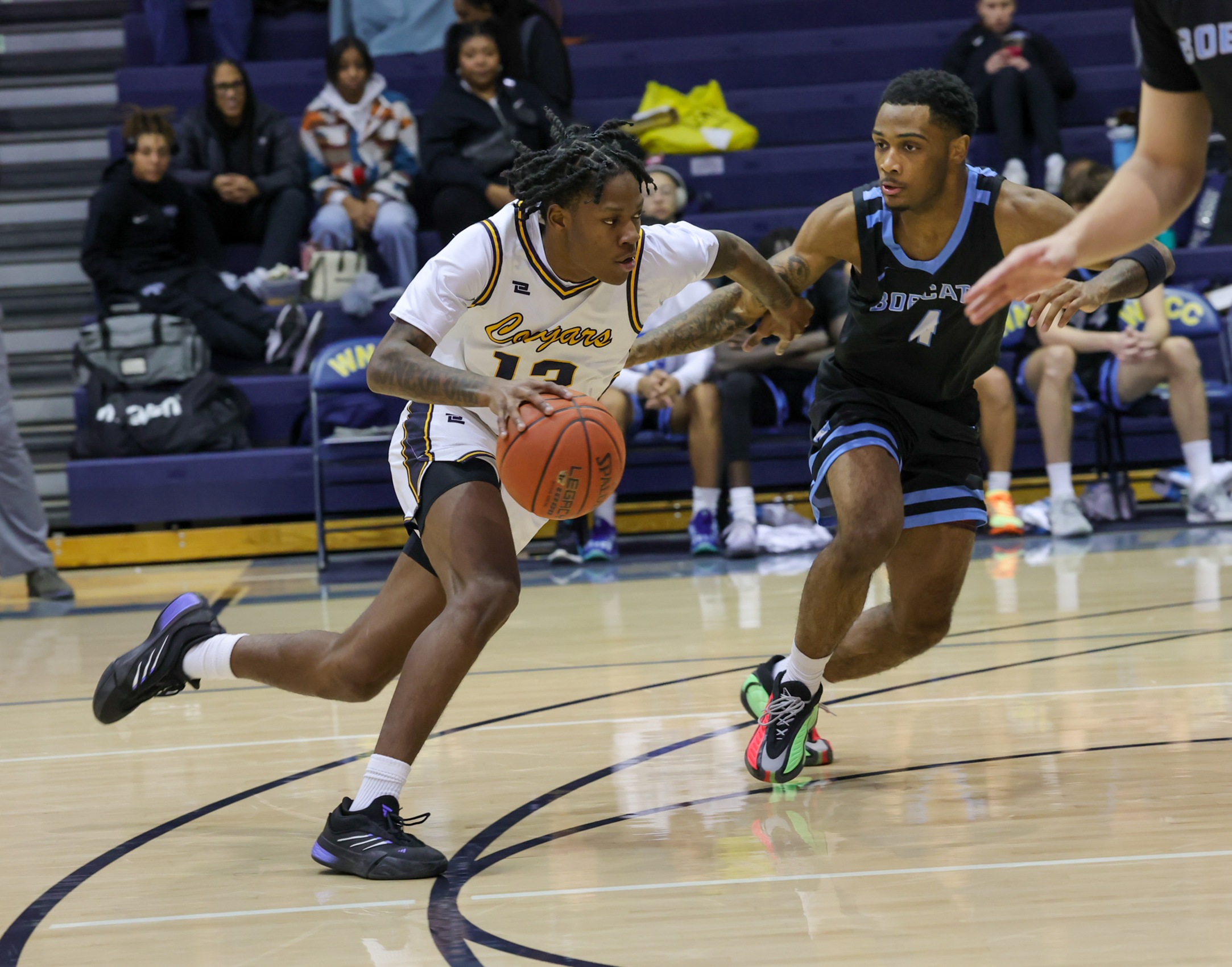 Amare Jackson dribbles up the field agianst Southeast.