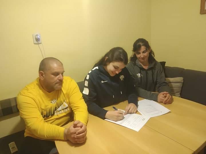WNCC&rsquo;s Valcheva signs with Division I UTSA