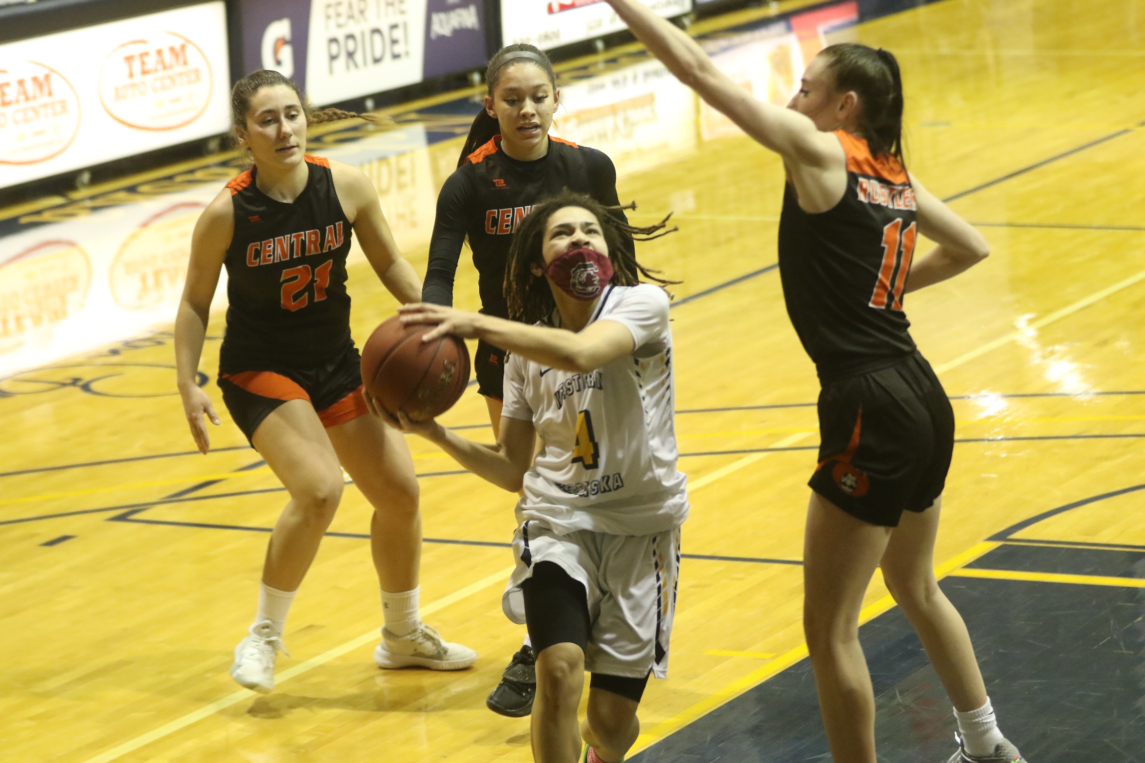 No. 15 WNCC women run past Central Wyoming
