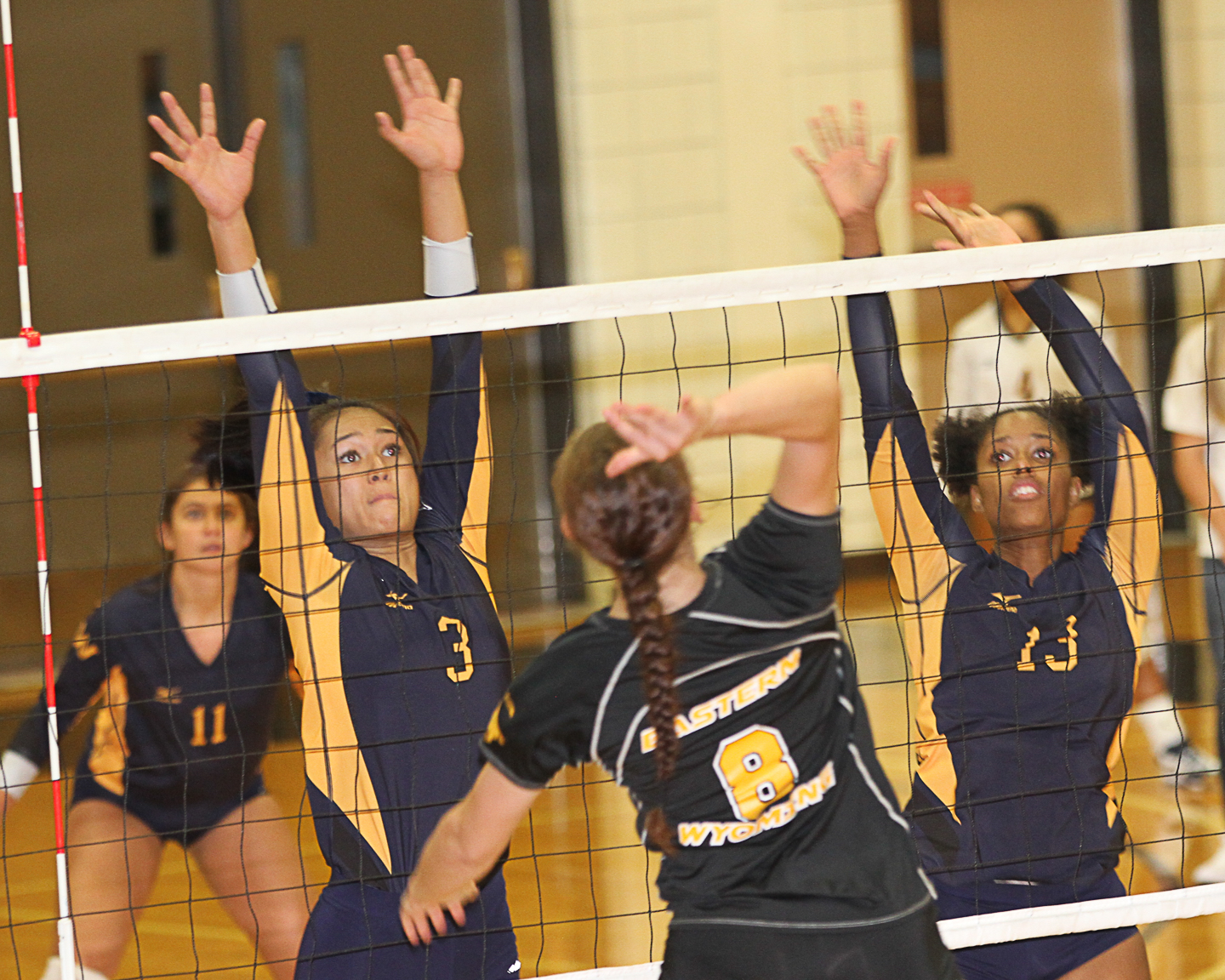 WNCC sweeps EWC for 19th win