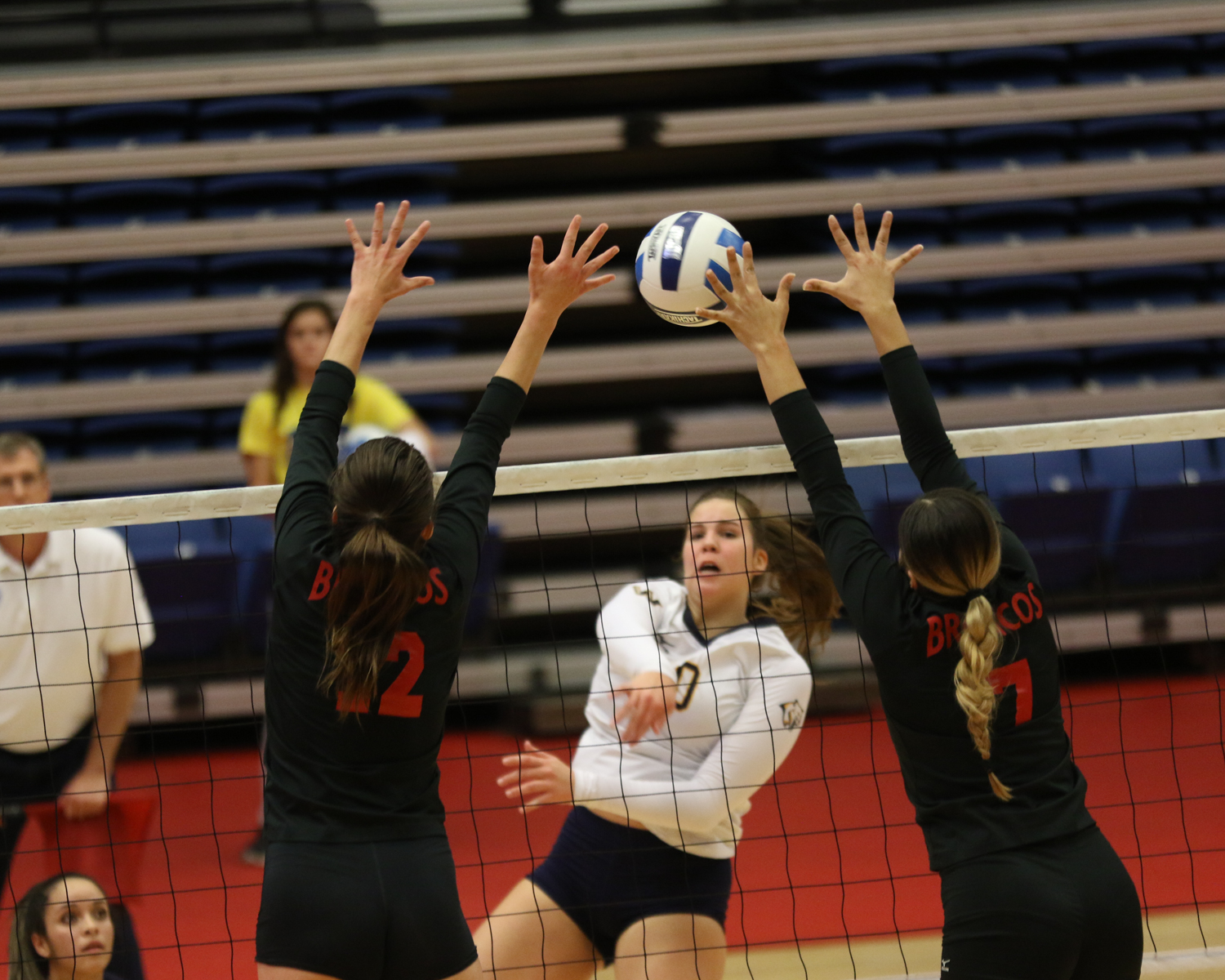WNCC volleyball falls in first round, plays Monroe Friday